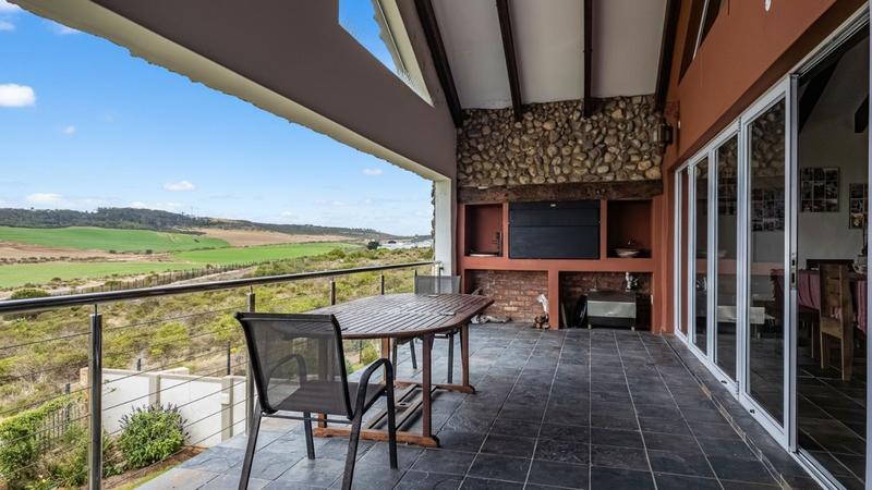 3 Bedroom Property for Sale in Reebok Western Cape